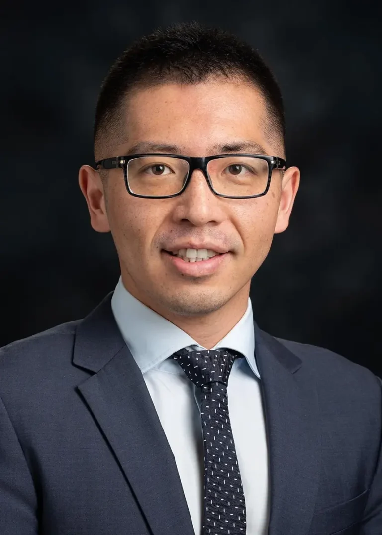 Dr. Zhen Shen, Endodontist