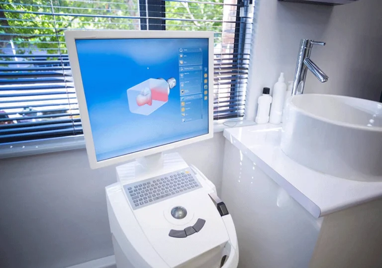 Itero digital scanner digital technology at Ventana Family Dental in Katy, TX.
